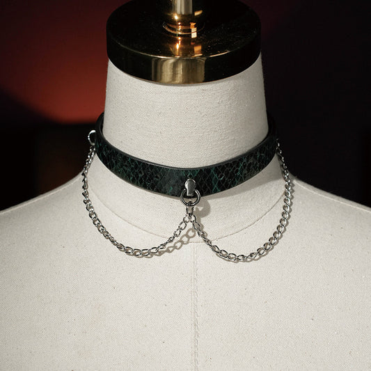 New design sense hollowed-out collar color serpentine PU choker chain flirtatious neckband